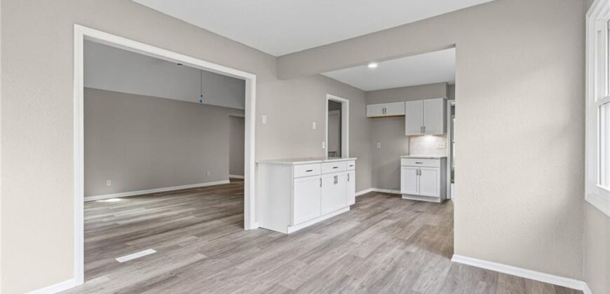 1605 High Drive, Liberty, MO 64068