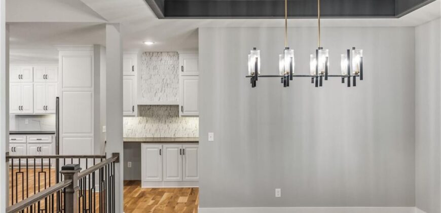 10139 N Kansas Court, Kansas City, MO 64155