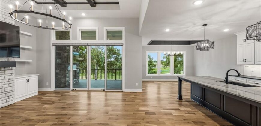 10139 N Kansas Court, Kansas City, MO 64155
