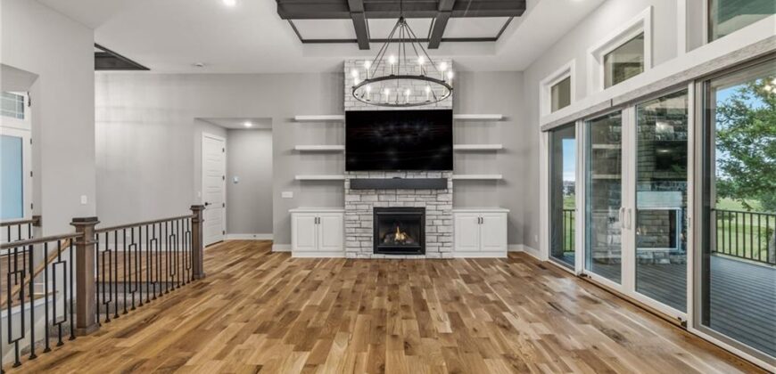 10139 N Kansas Court, Kansas City, MO 64155