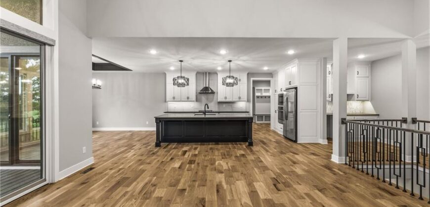 10139 N Kansas Court, Kansas City, MO 64155