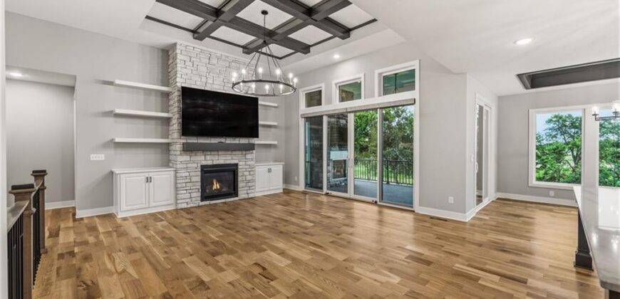10139 N Kansas Court, Kansas City, MO 64155