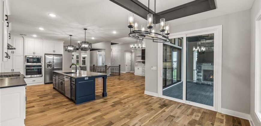 10139 N Kansas Court, Kansas City, MO 64155