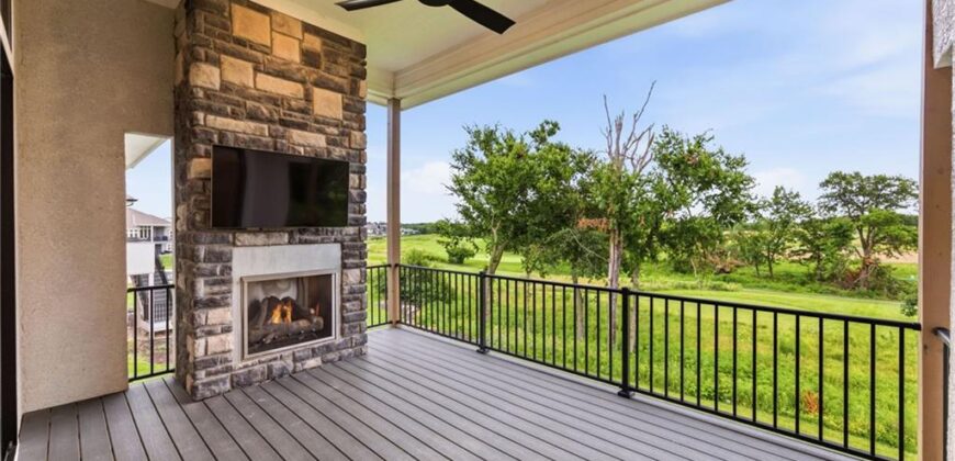 10139 N Kansas Court, Kansas City, MO 64155