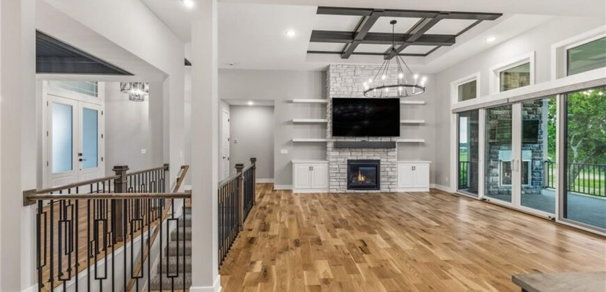 10139 N Kansas Court, Kansas City, MO 64155