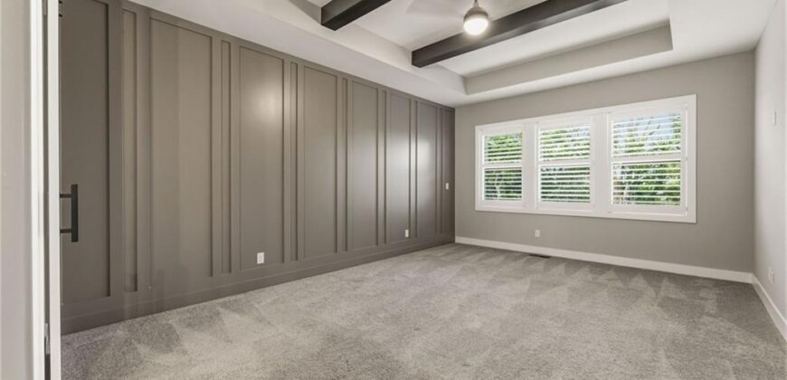 10139 N Kansas Court, Kansas City, MO 64155