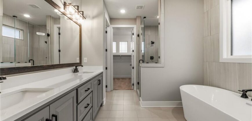 10139 N Kansas Court, Kansas City, MO 64155