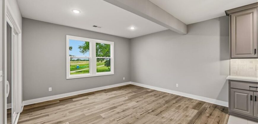 10139 N Kansas Court, Kansas City, MO 64155