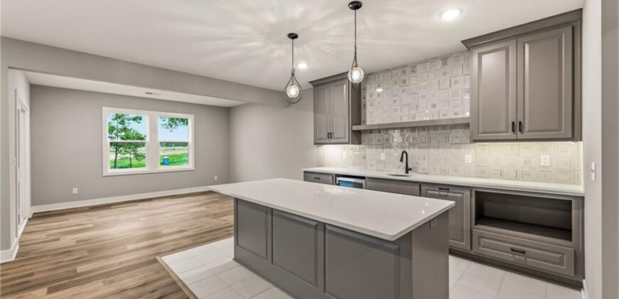 10139 N Kansas Court, Kansas City, MO 64155