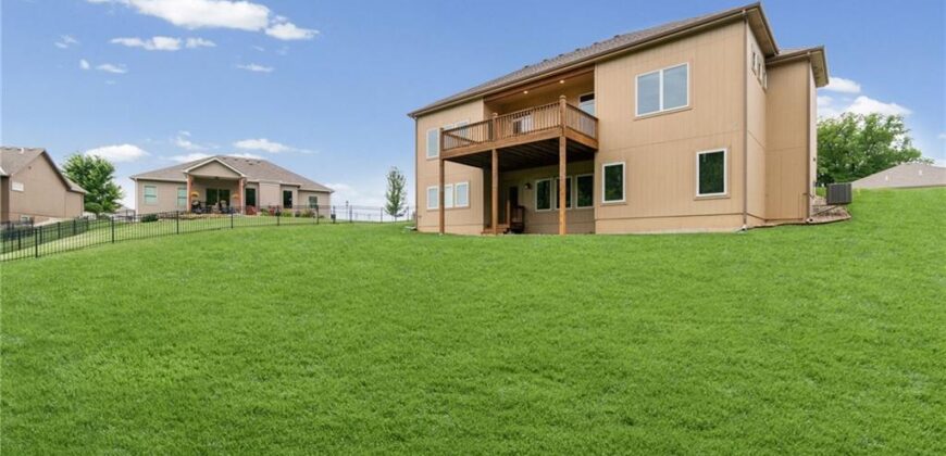 13275 N Silver Ridge Drive, Platte City, MO 64079