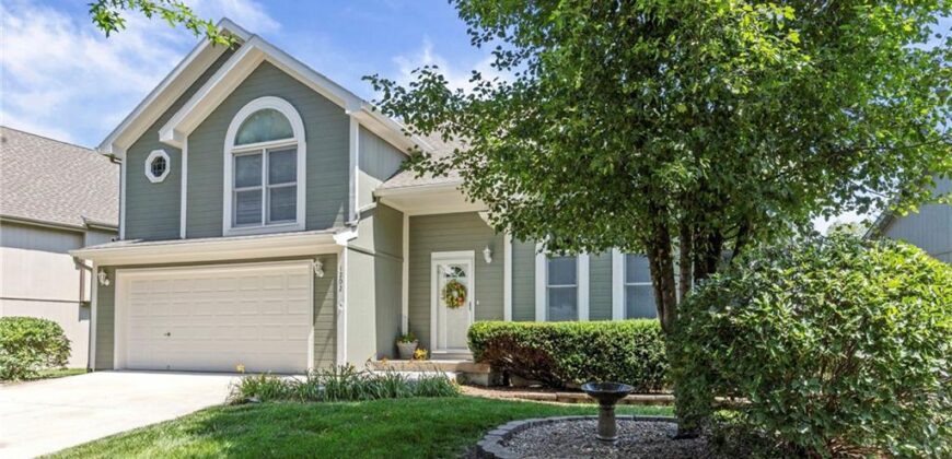 1202 Aspen Drive, Smithville, MO 64089