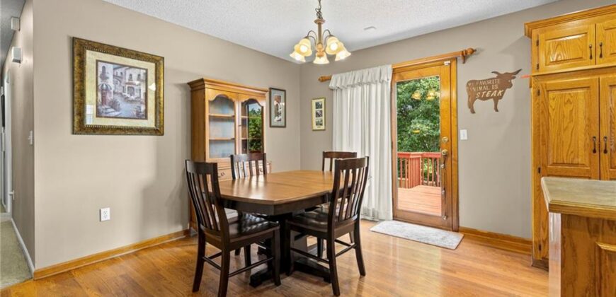 1202 Aspen Drive, Smithville, MO 64089