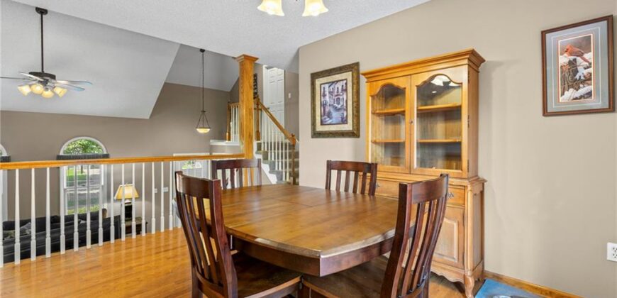 1202 Aspen Drive, Smithville, MO 64089