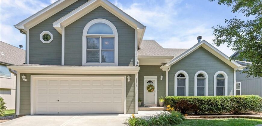 1202 Aspen Drive, Smithville, MO 64089