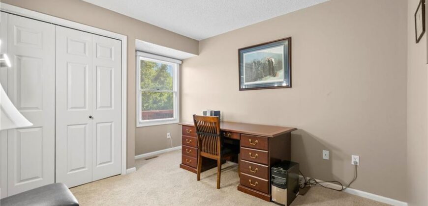1202 Aspen Drive, Smithville, MO 64089