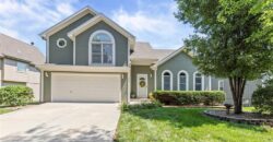 1202 Aspen Drive, Smithville, MO 64089