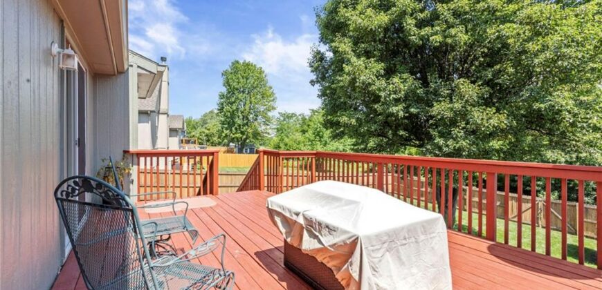 1202 Aspen Drive, Smithville, MO 64089