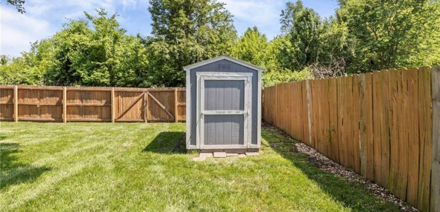1202 Aspen Drive, Smithville, MO 64089