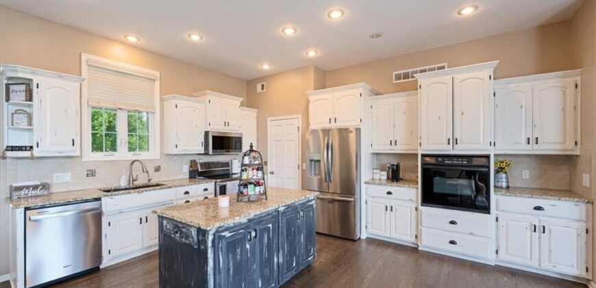 17715 Elm Grove Road, Platte City, MO 64079