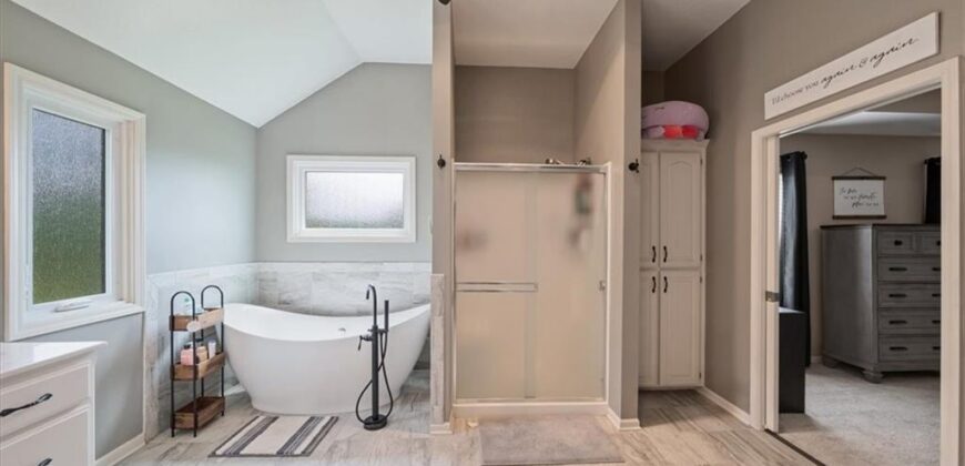 17715 Elm Grove Road, Platte City, MO 64079