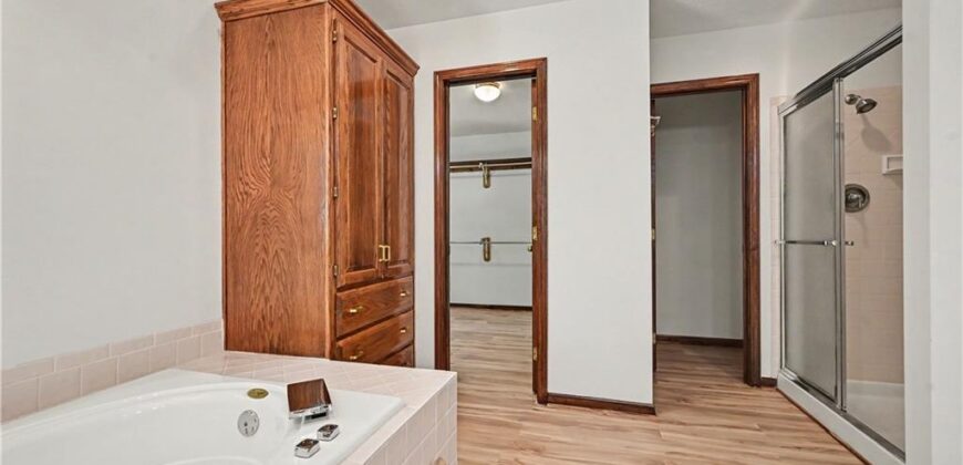 5500 NW 62nd Street, Kansas City, MO 64151