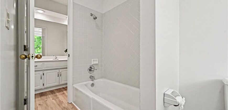 5500 NW 62nd Street, Kansas City, MO 64151