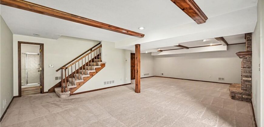 5500 NW 62nd Street, Kansas City, MO 64151