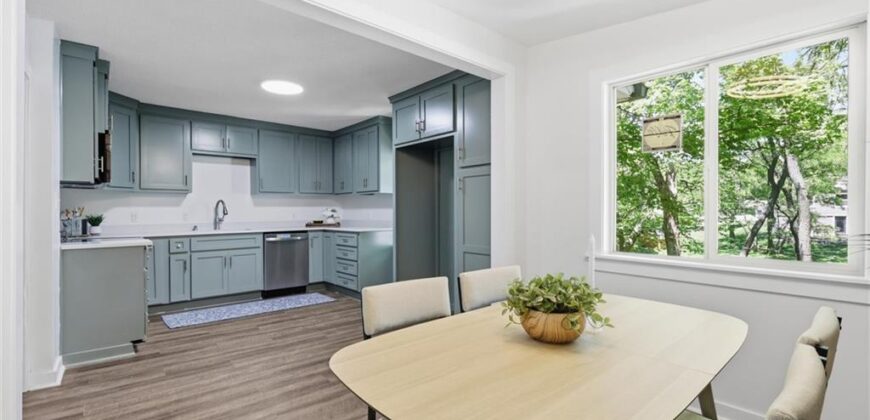 2 NE 70th Terrace, Kansas City, MO 64118