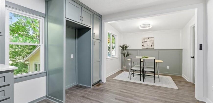 2 NE 70th Terrace, Kansas City, MO 64118