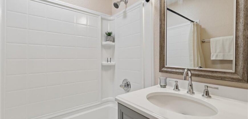 2 NE 70th Terrace, Kansas City, MO 64118