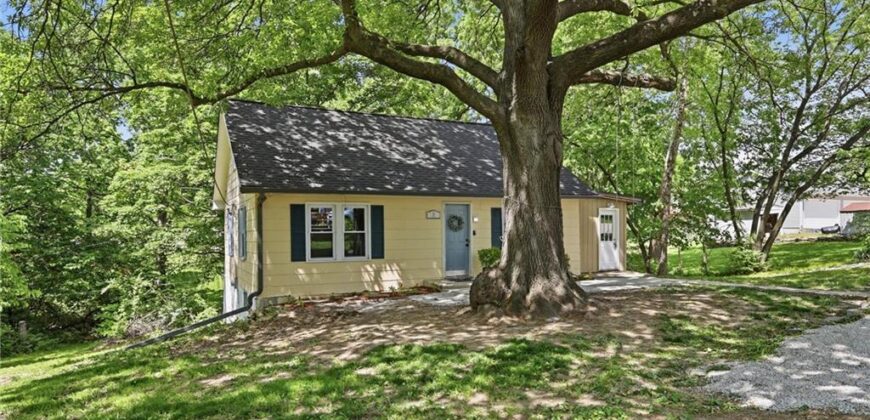 2 NE 70th Terrace, Kansas City, MO 64118