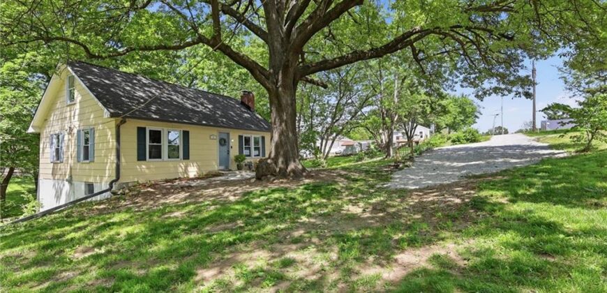 2 NE 70th Terrace, Kansas City, MO 64118