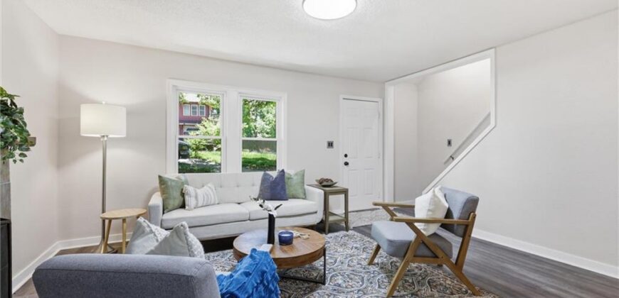 2 NE 70th Terrace, Kansas City, MO 64118