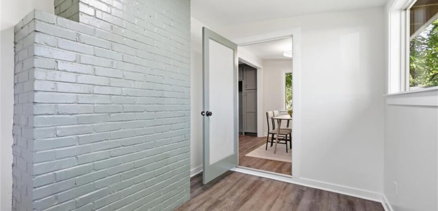 2 NE 70th Terrace, Kansas City, MO 64118