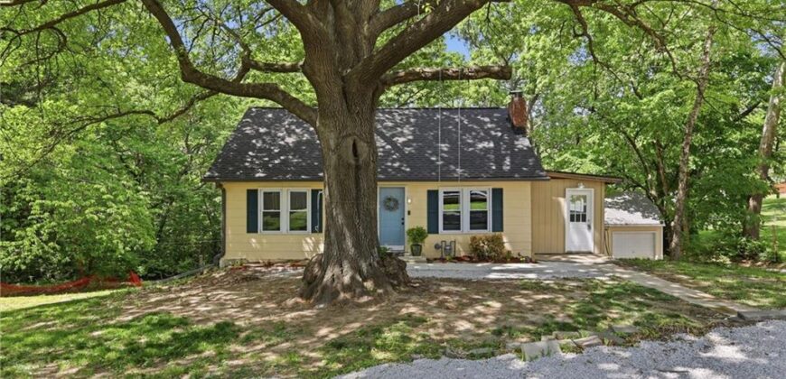 2 NE 70th Terrace, Kansas City, MO 64118