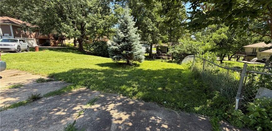 6718 Brink Street, Kansas City, MO 64152