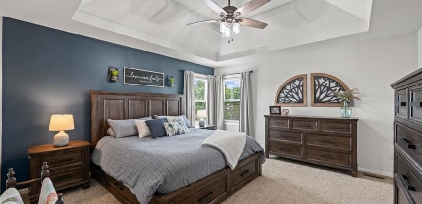 10914 N Laurel Court, Kansas City, MO 64157