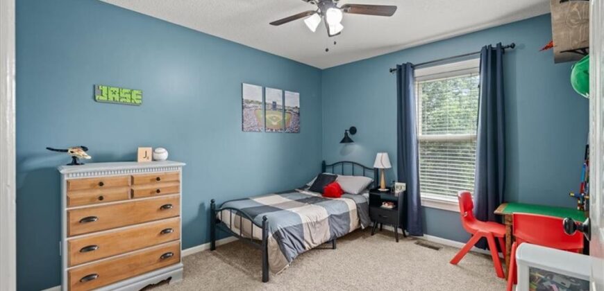 10914 N Laurel Court, Kansas City, MO 64157