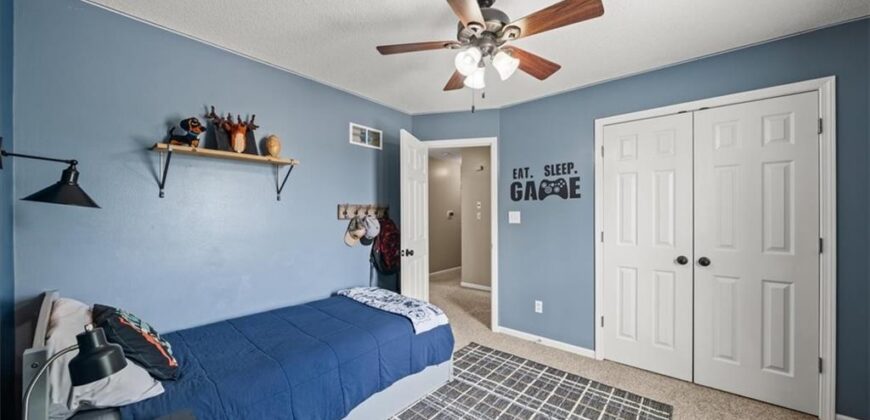 10914 N Laurel Court, Kansas City, MO 64157