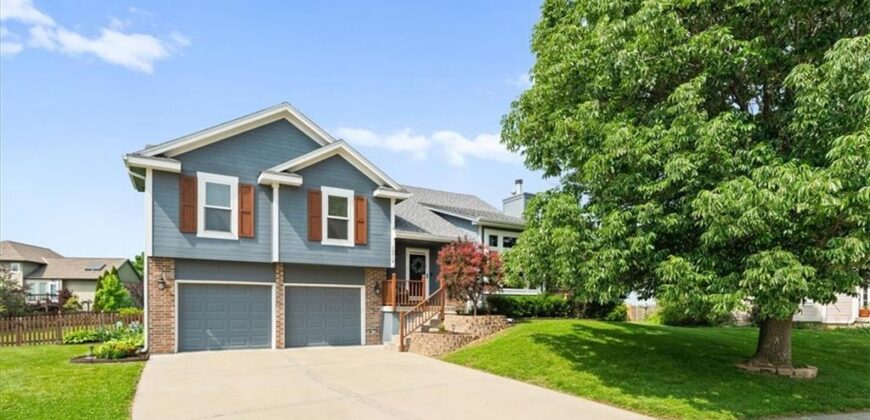 10914 N Laurel Court, Kansas City, MO 64157