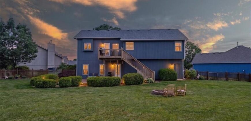 10914 N Laurel Court, Kansas City, MO 64157