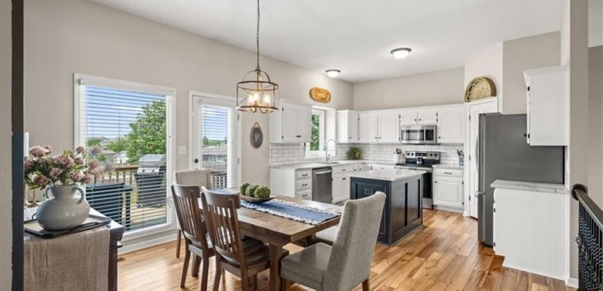 10914 N Laurel Court, Kansas City, MO 64157