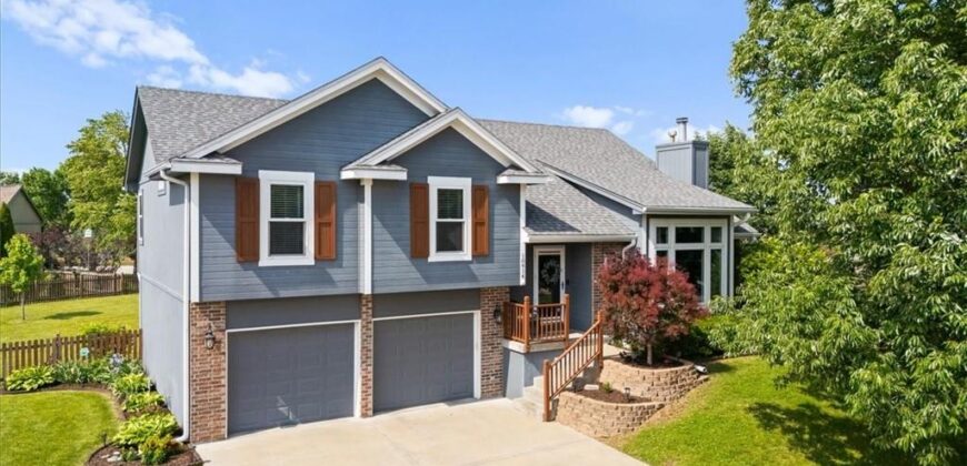 10914 N Laurel Court, Kansas City, MO 64157