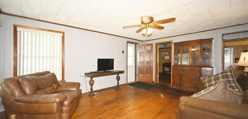4053 N Askew Avenue, Kansas City, MO 64117