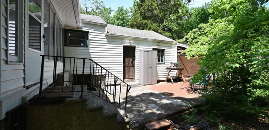 4053 N Askew Avenue, Kansas City, MO 64117