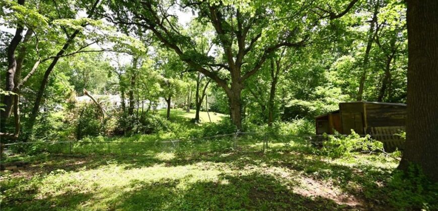 4053 N Askew Avenue, Kansas City, MO 64117