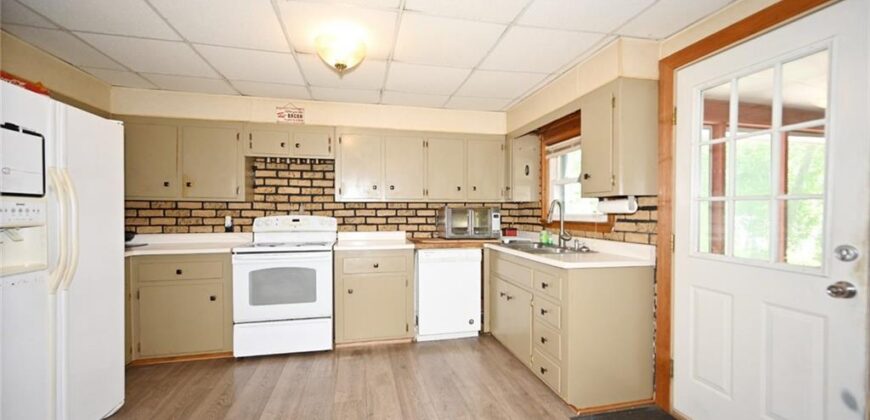4053 N Askew Avenue, Kansas City, MO 64117