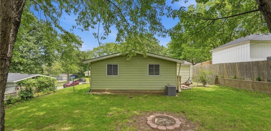 5706 N WOODLAND Avenue, Kansas City, MO 64118