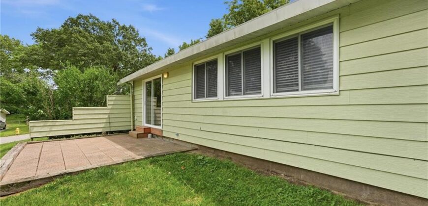5706 N WOODLAND Avenue, Kansas City, MO 64118