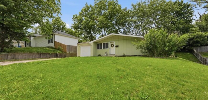 5706 N WOODLAND Avenue, Kansas City, MO 64118